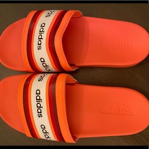 Women’s Slides